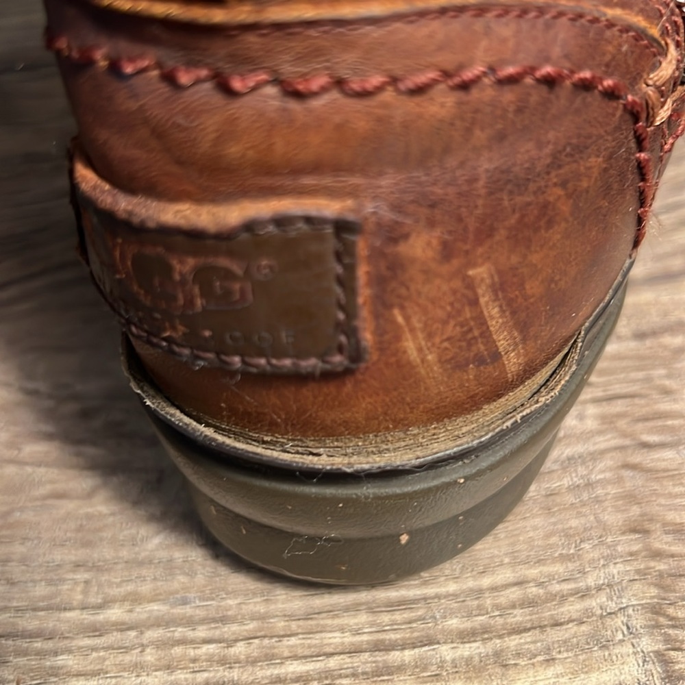 Ugg Elsa Tall boot size 10 - Picture 9 of 10